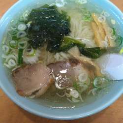 塩ラーメン 715円