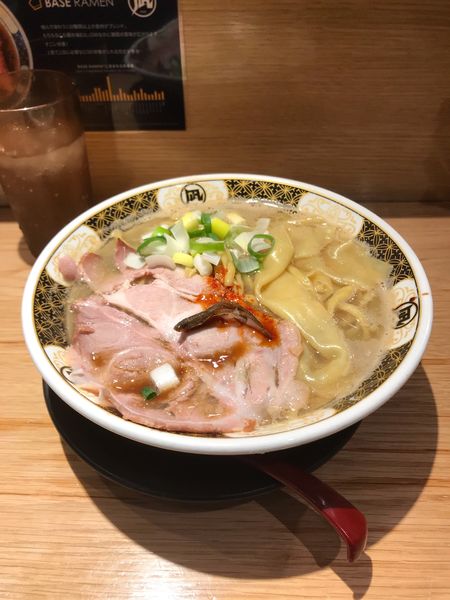 「すごい煮干ラーメン」@すごい煮干ラーメン凪 池袋西口店の写真