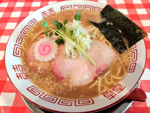 「気まぐれ限定 鮮魚白湯ラーメン（醤油）」@ぬーじボンボン ニュータイプの写真