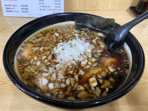 「チューシューメン+玉ねぎ」@炭一らーめんの写真