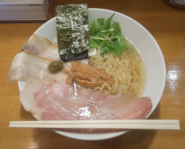 「柚子胡椒の虜（大盛）」@自家製中華そば 麺の虜の写真