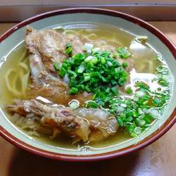 ソーキそば(並盛)850円