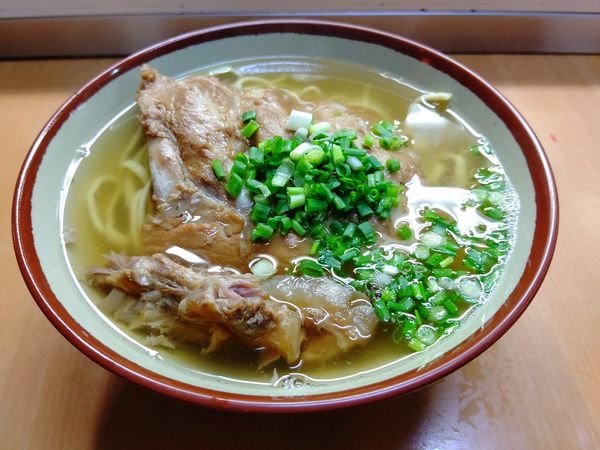 「ソーキそば(並盛)850円」@なかむら屋 屋台そば 駅前店の写真