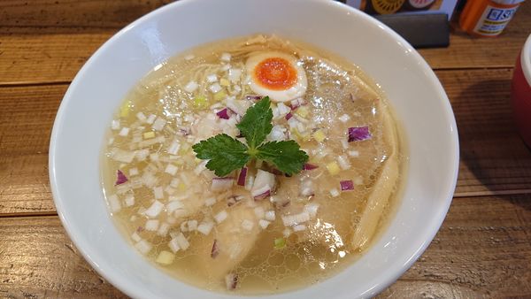 「スペシャル塩ラーメン 1000円」@Ramen Free Birdsの写真