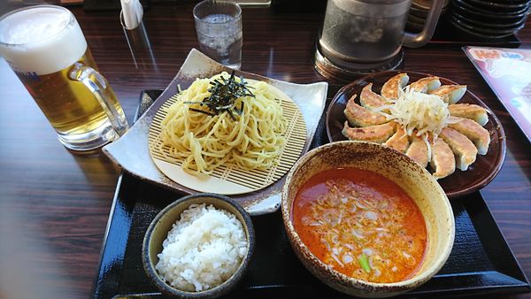 「浜松餃子とつけタンタンメンセットにビール」@五味八珍 メイワン店の写真
