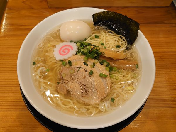 「塩そば＋味玉」@中華そば 弌の写真