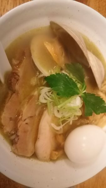 「味玉貝塩拉麺　1000円」@麺屋 心羽の写真