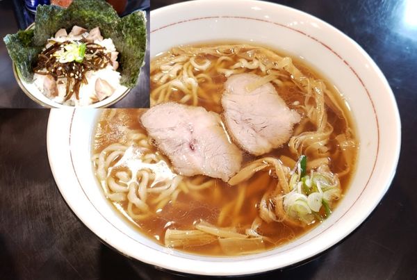 「中華そば750円＋羅臼昆布ミニご飯300円」@中華そば 敦の写真