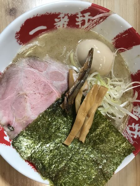 「煮干しラーメン」@熟成豚骨ラーメン専門 一番軒 今池店の写真