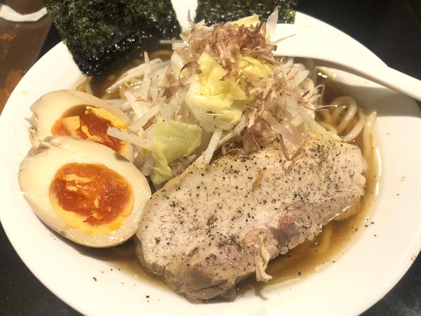 「中ラーメン・MIX+味玉（900+100円）」@RAMEN401の写真