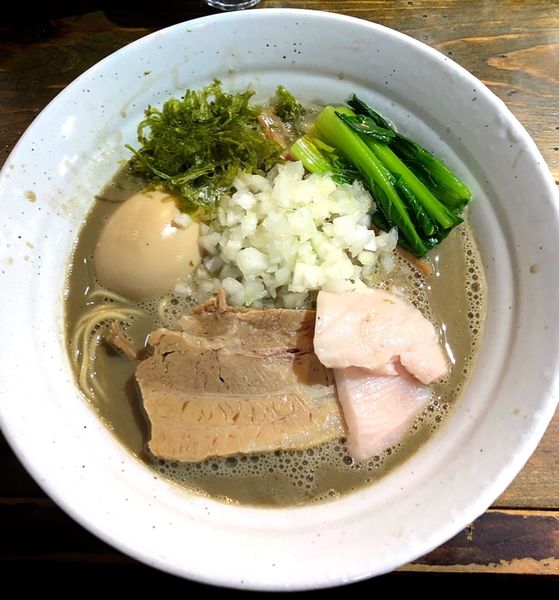 「【期間限定】味玉濃厚煮干(鶏チャーシューサービス)」@ラーメン屋ジョンの写真