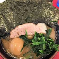 のり増し味玉ラーメン