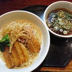 つけ麺(正油)680円