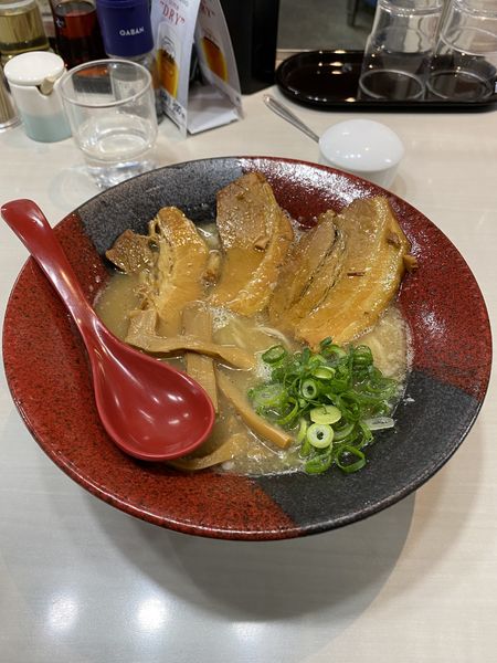 「煮干とんこつチャーシュー麺」@麺匠 克味の写真
