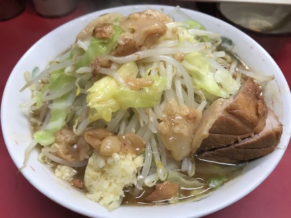 「大ラーメン、にんにくあぶら&生卵」@ラーメン二郎 環七一之江店の写真