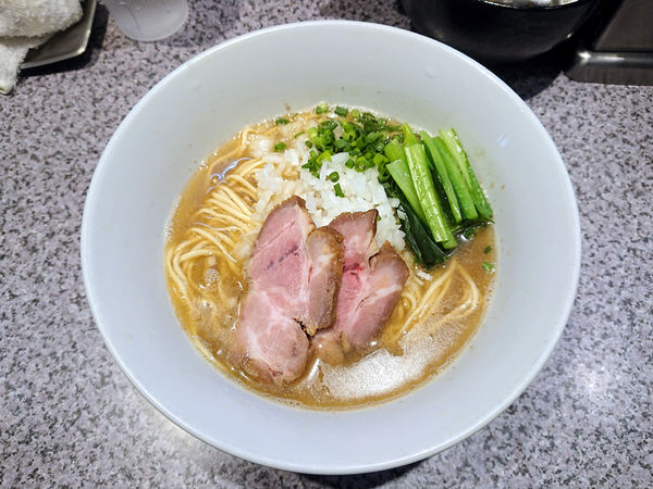 「卒業限定 煮干し蕎麦(純煮干し)」@ラーメン宮郎の写真