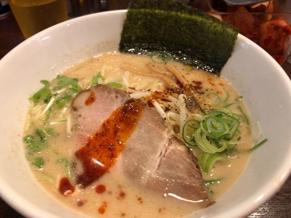 「香味徳 白」@牛骨ラーメン 香味徳の写真