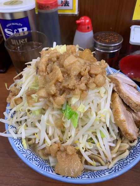 「大ラーメン　野菜まし　脂まし　ニンニク少し」@松木田田の写真