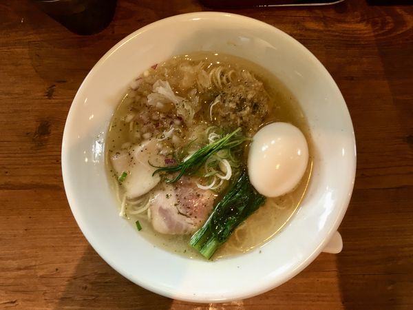 「中華そば 潮 ＋ 味玉」@kingyo noodlesの写真
