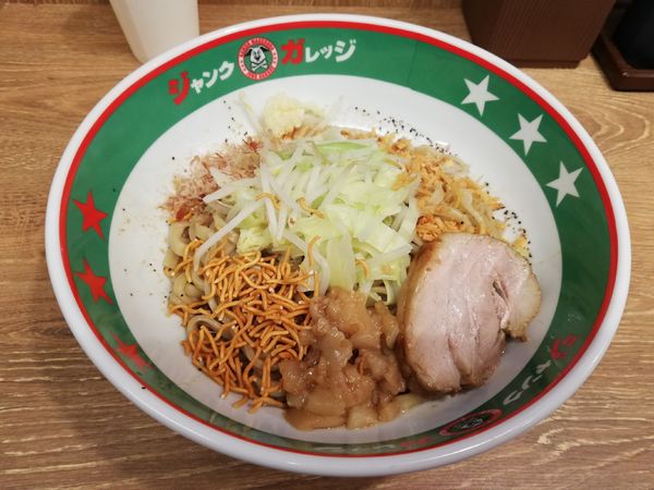 「まぜそば」@ジャンクガレッジ 川越東口店の写真