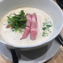 白湯ラーメン