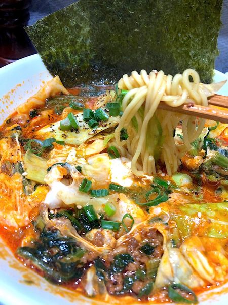 「牛骨白湯ユッケジャン」@五瞭の写真