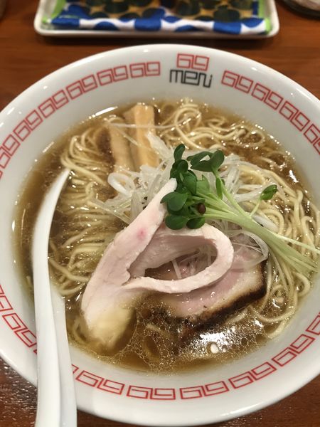 「醤油らぁ麺、大盛り」@noodle kitchen 六九麺の写真