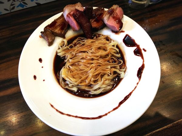 「ジュ・ド・マルカッサンと赤ポルト2種の調理法で　1200円」@稲荷屋の写真