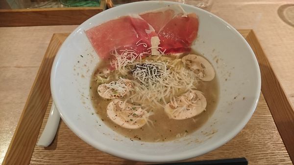 「伊太そばポルチーニ」@伊太そば 豚骨イタリアンラーメンの写真