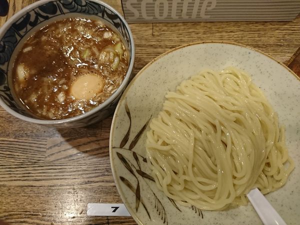 「濃厚鶏つけ麺+味玉(1020円)」@新橋 纏の写真