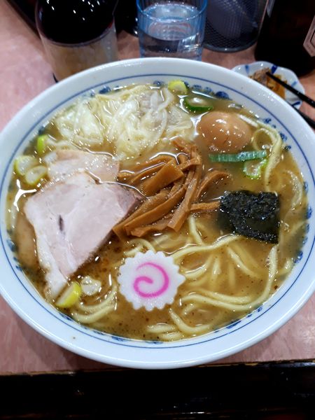 「ワンタンメン(小)980円＋塩に変更30円(麺カタメ)」@所沢大勝軒の写真