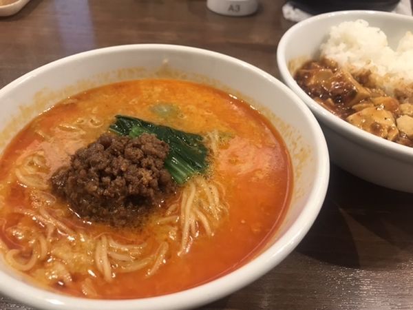 「ハーフセット(陳麻飯+担々麺)」@陳麻家 高崎駅西口店の写真