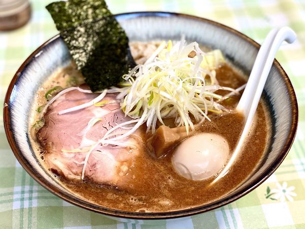 「海老濃厚醤油」@麺 あやめの写真