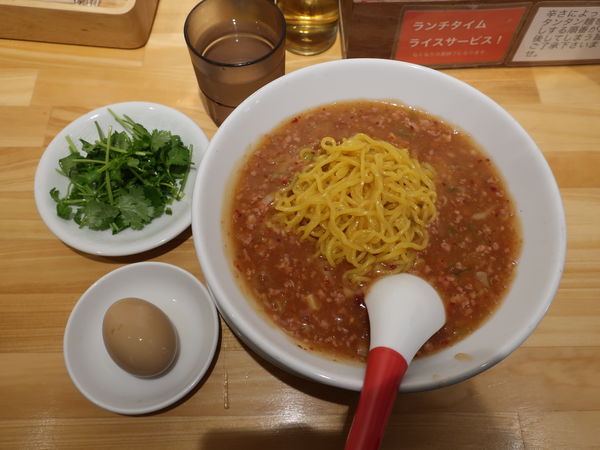 「特製タンタン麺（辛さＷ）＋味玉＋パクチー」@小田原タンタン麵たかみの写真