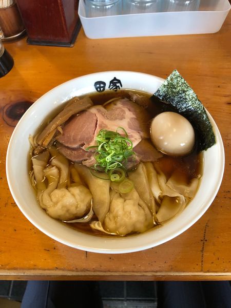 「特製比内地鶏わんたんそば」@中華そば 田家 本店の写真