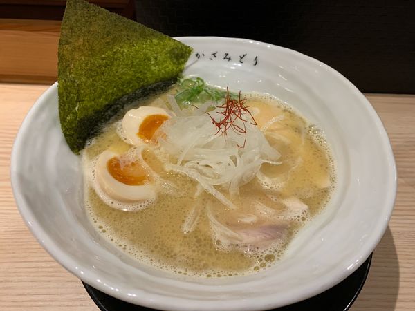 「特製塩ラーメン900円」@らーめん かざみどりの写真