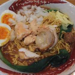 デミグラスラーメン