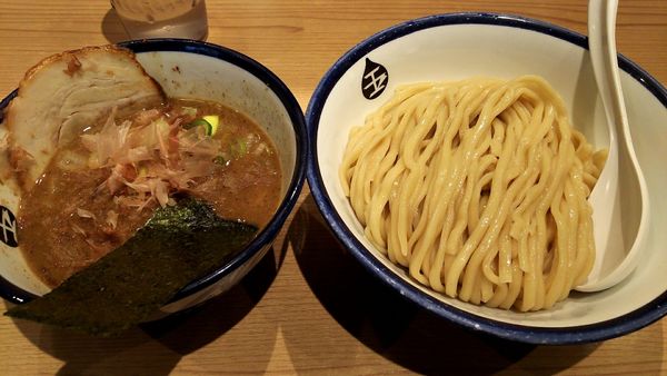 「濃厚魚介つけ麺(880円)」@つけめん玉 品達店の写真