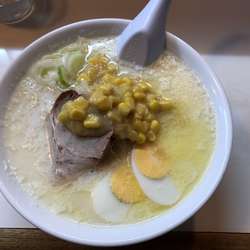 牛乳コーンラーメン
