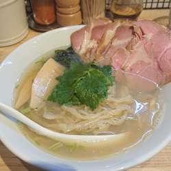 チャーシュー塩貝ラーメン+チャーシューご飯