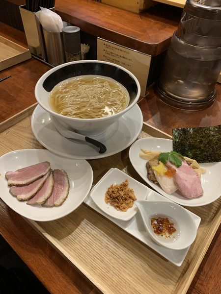 「節そば 880円 鴨低温チャーシュー250円」@麺処しろくろの写真