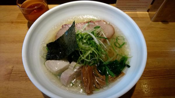 「鮪塩(しびしお)_1100円」@ラーメン 巌哲の写真