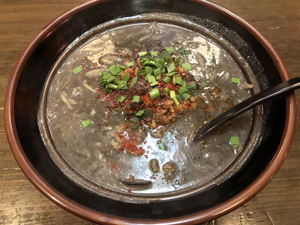 「黒ゴマ台湾ラーメン　￥８００」@清太麺房の写真