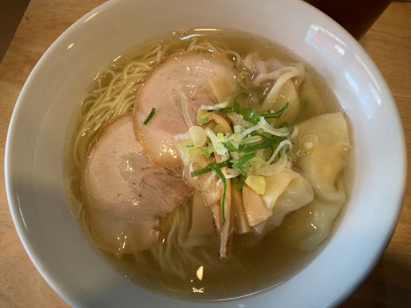 「ラーチャン930円、ワンタン3個150円」@中華そば 来味 板橋店の写真