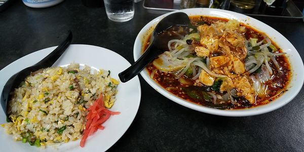「辛タンメン & 半チャーハン」@たんめん本舗 ミヤビの写真