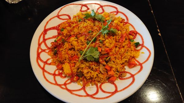 「ヒマラヤ炒飯　８８０円」@アジアンダイニング LUMBINI 柏3丁目店の写真