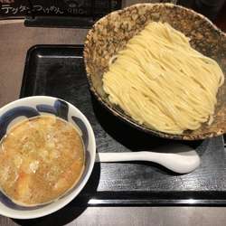 とんこつ魚介つけ麺 ゆず風味大盛り　960円
