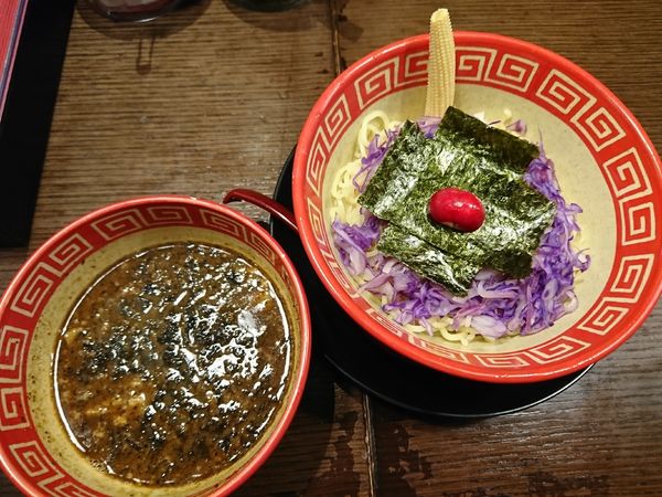 「追撃！黒い三連星のドムつけ麺(1100円)」@東京じゃんがら ecute上野店の写真