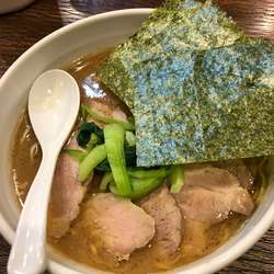 チャーシュー麺大盛1100円、硬め濃いめ