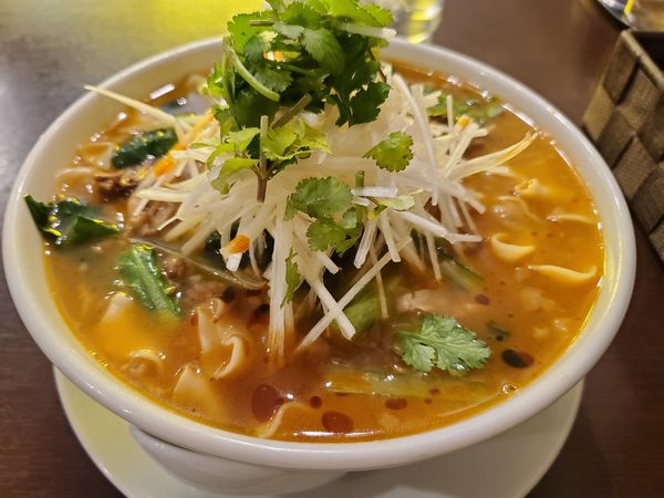 「台湾牛腩刀削麺」@許厨房の写真